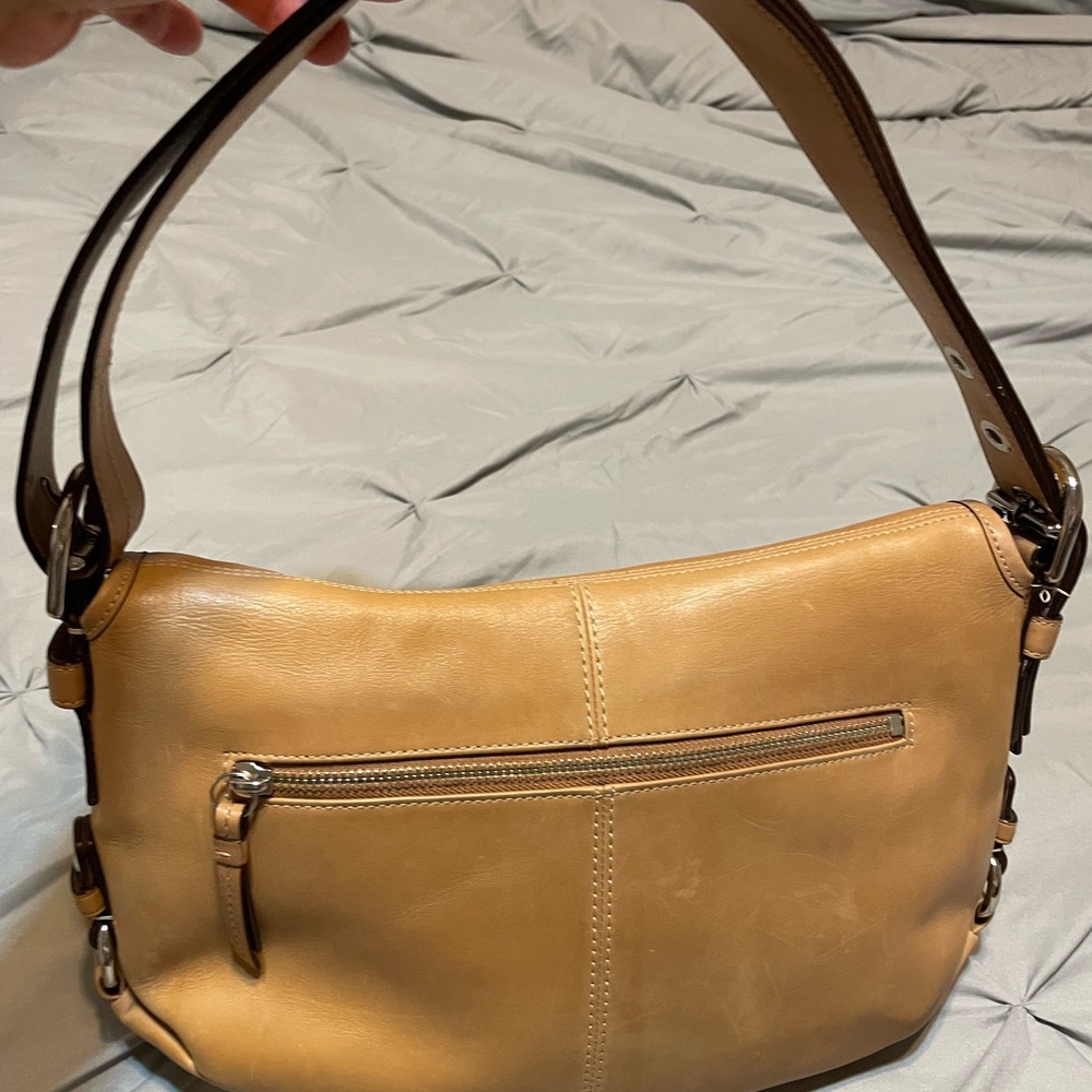 Coach Tan Leather Shoulder Bag - Picture 2 of 8